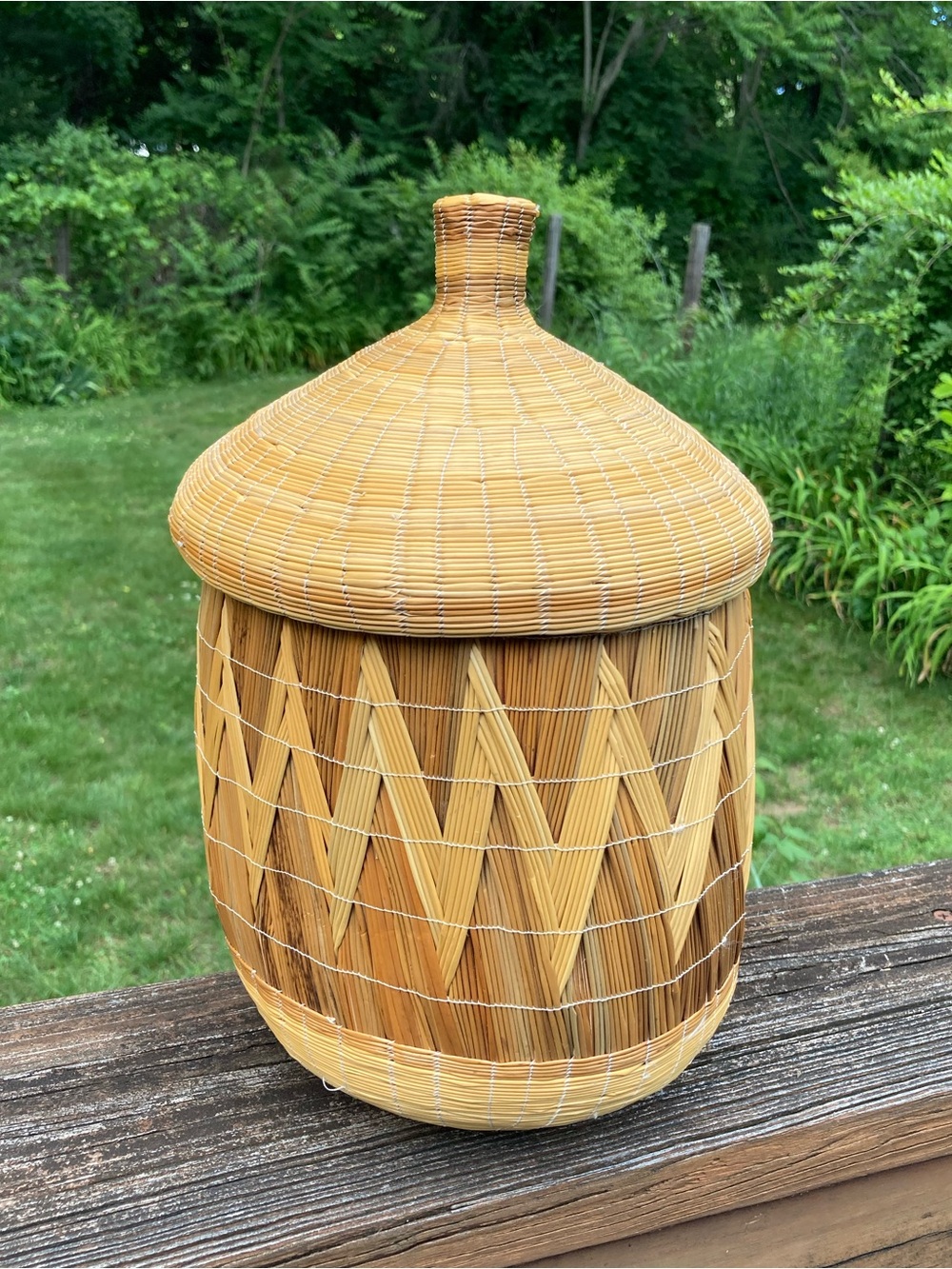 Vintage Handwoven Rwandan Peace Basket Natural Rattan Lidded Basket Folk Art 13”
